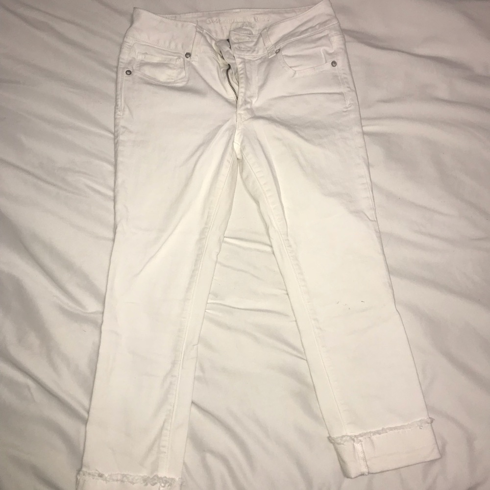 White American Eagle Capris